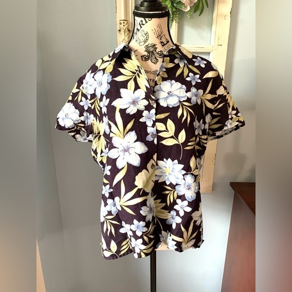 Women’s Sz 12 Statements Button Down Black and Blue Tropical Hawaiian Shirt - Picture 1 of 6